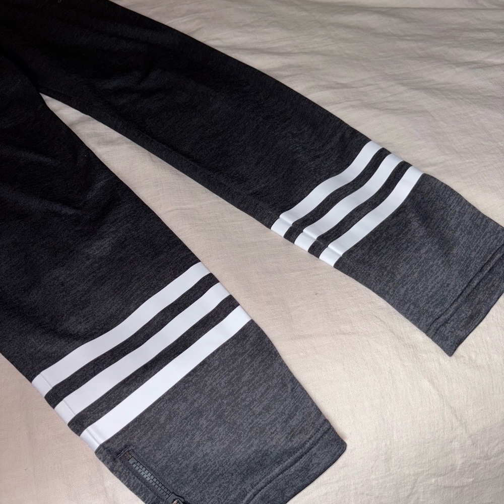 Adidas Trio - Picture 3 of 6
